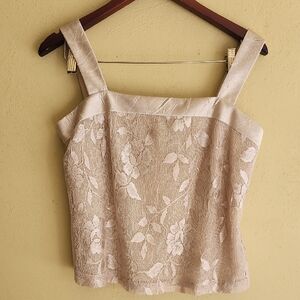 Damianou Vintage Floral Lace Square-Neck Tank Top in Light Beige